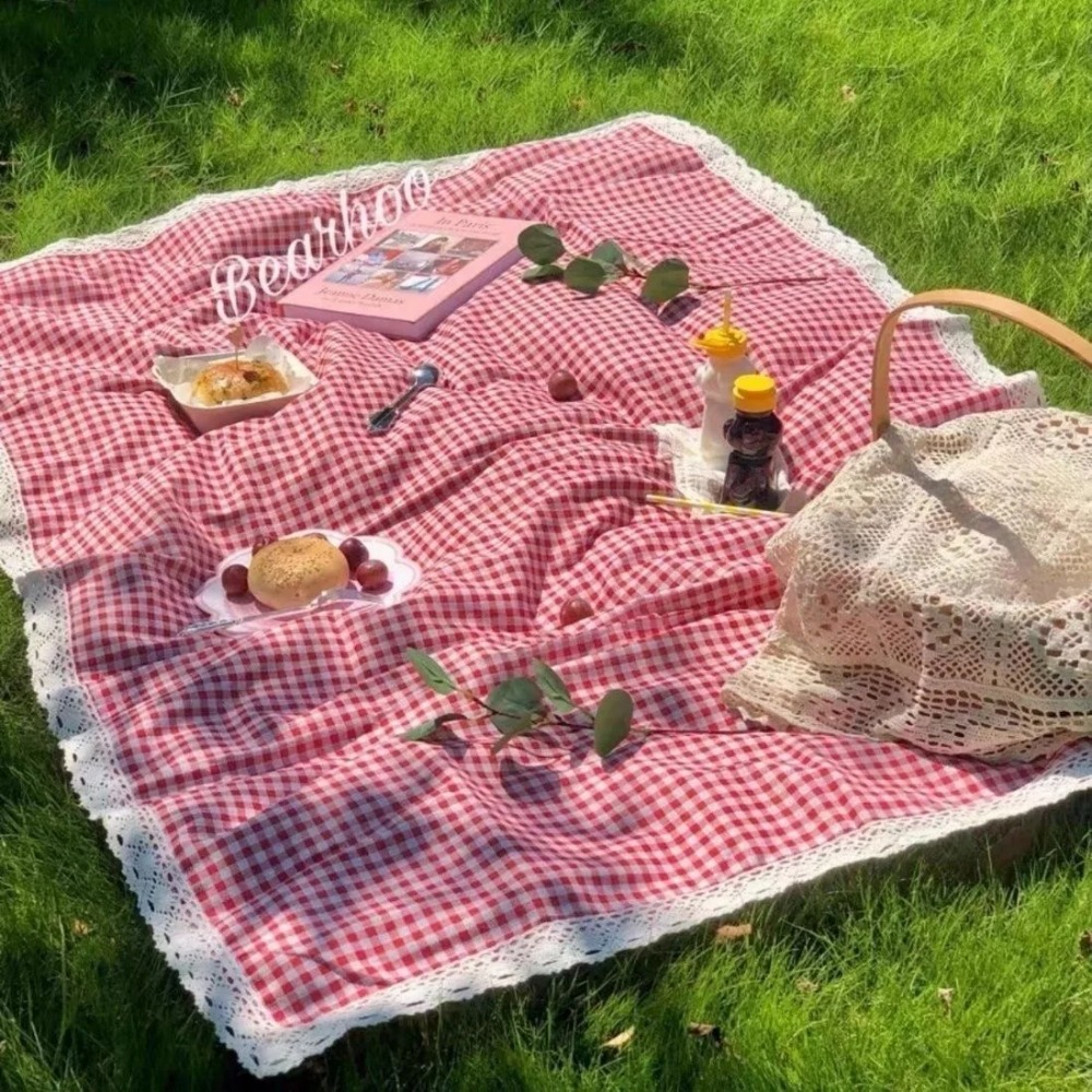 Outdoor Camping Quilt - 1pc 屋外ピクニックマット、夏用厚手防水ビーチブランケット、レースレッドチェック柄キャンプマット、テーブルクロスマット