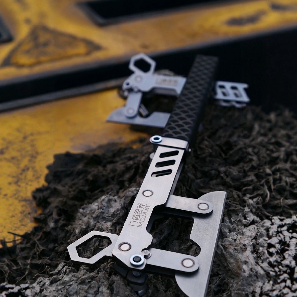 新しい多機能折りたたみ式高品質T型戦術斧、便利なキャンプサバ - Camp Axe Hatchet のレビューと価格