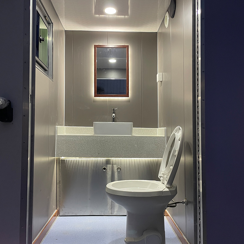 2025年式 ポータブルプレハブ屋外トイレ 高級移動式公共ト - Outdoor Camping Toilet のレビューと価格